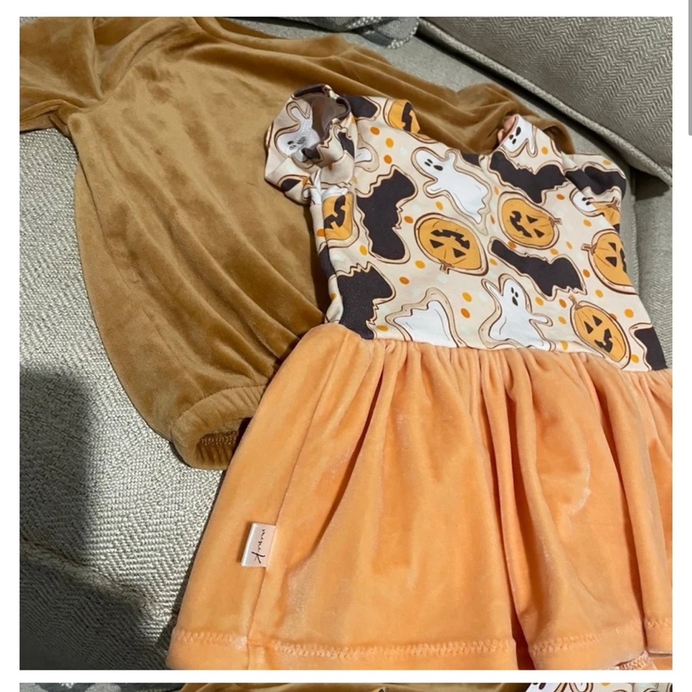 Halloween dress plus bonus shirt🎃🎃🎃